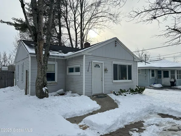 96 Morris Road, Schenectady, NY 12304