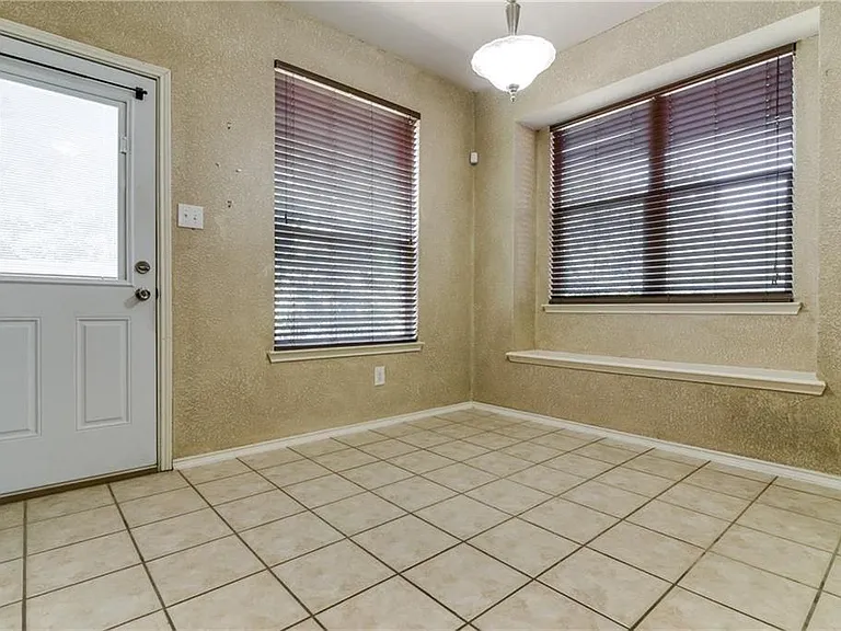 1805 Cartman Rd — Photo 16