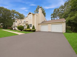 30 Jefferson, Yaphank, NY 11980