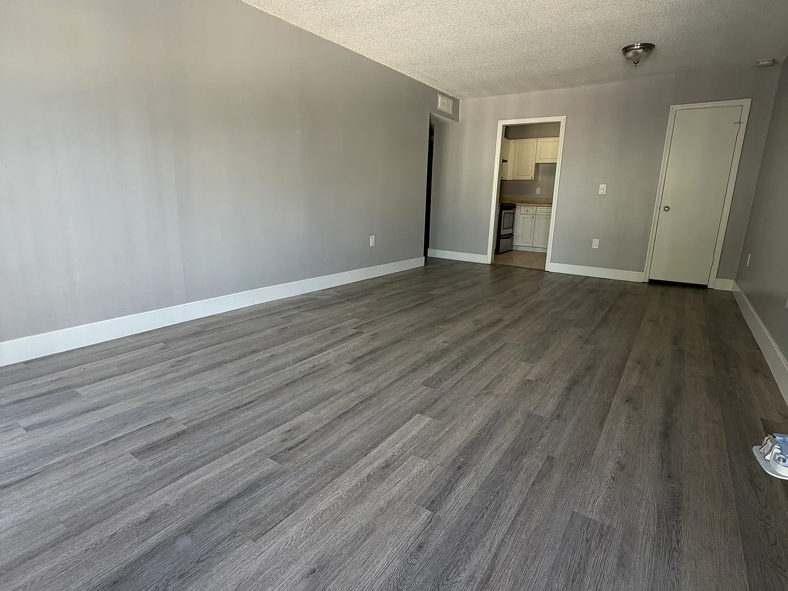 1 bed, 759 sqft, $1,225 — Photo 3