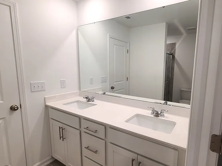Owner's Suite - Bath