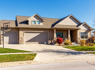 4102 Ballentine Dr, Ames, IA 50010