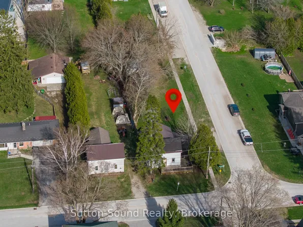 486 Elizabeth St, South Bruce Peninsula, ON N0H 1P0