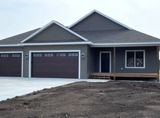 5108 Patriot Ct NE, Alexandria, MN 56308