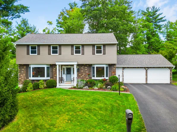 609 Holly Hill Rd, Vestal, NY 13850