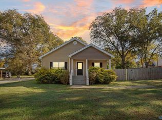 211 S Kyle St, Scottsboro, AL 35768