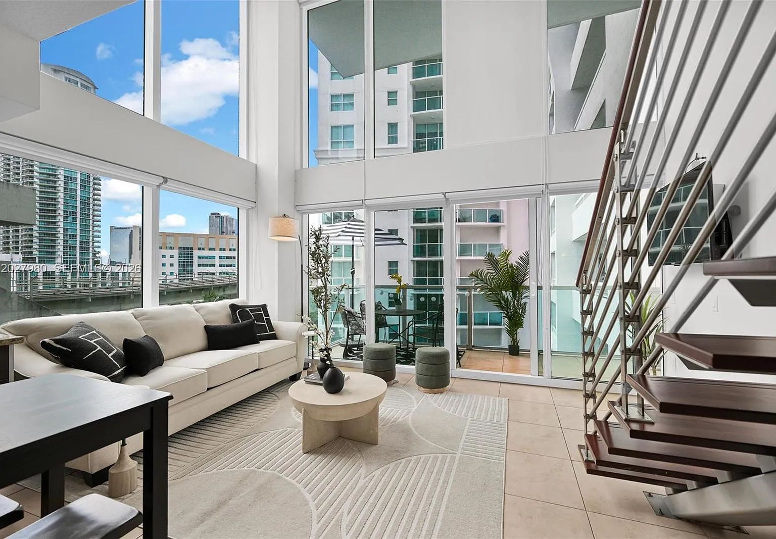 Brickell On The River S T — Photo 2