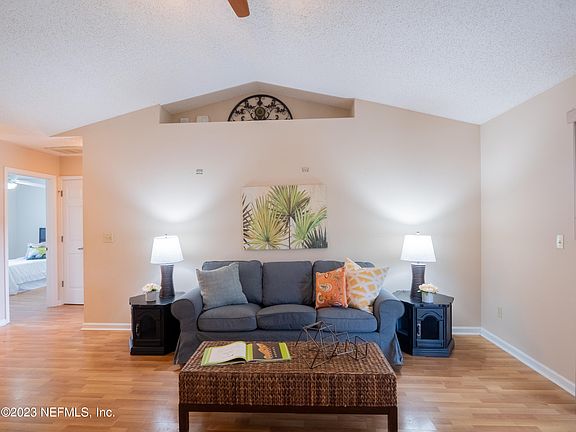 3rd image of 11038 GULLWING Court