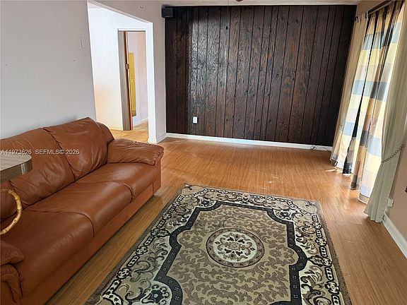 3rd image of 100 NE 212th Ter