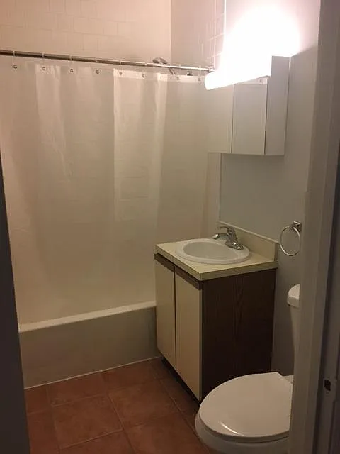 1 bed, 583 sqft, $2,200 — Photo 4