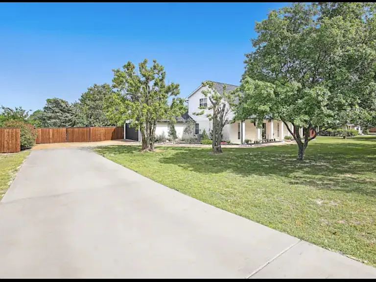 16340 Redbud Dr — Photo 8