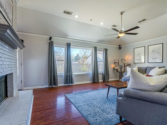 5th image of 372 Meadow Trail Cv