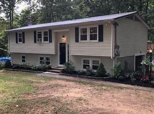 39 Brookfield Rd, North Brookfield, MA 01535