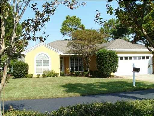 1st image of 15 Bonaire Blvd