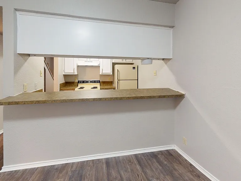 800 Eagle Dr — Photo 21