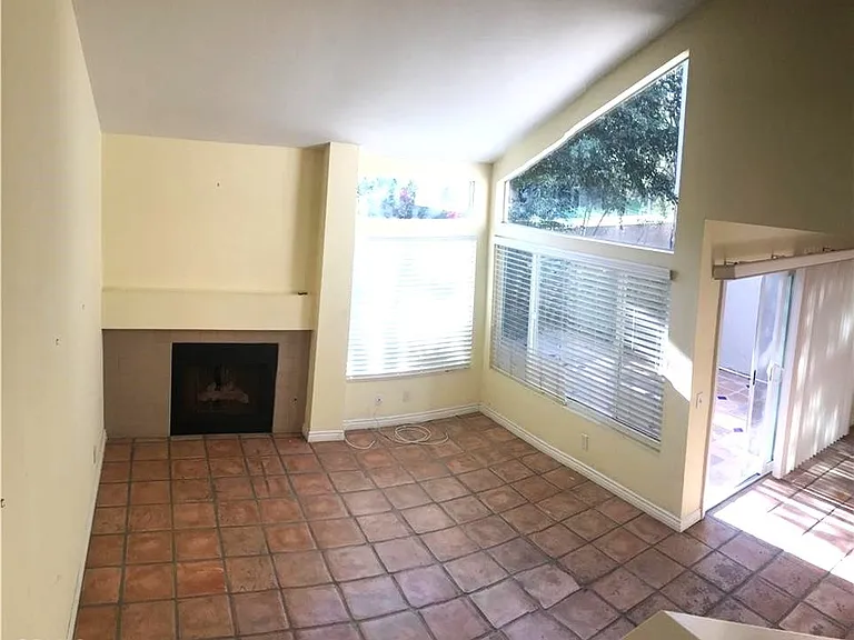 156 Stanford Ct #78 — Photo 3