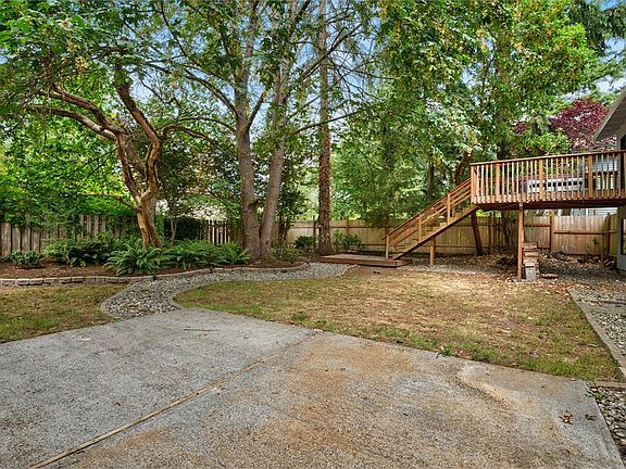 2nd image of 2094 NE Norrland Ct