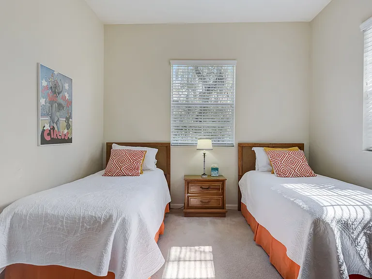 4653 Hadfield Dr — Photo 27