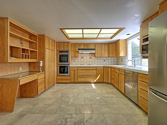 5th image of 291 Revere Ave