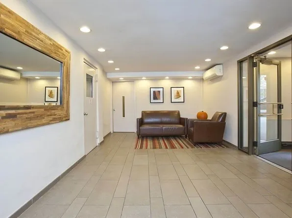 330 East 70th Street image 12 of 13