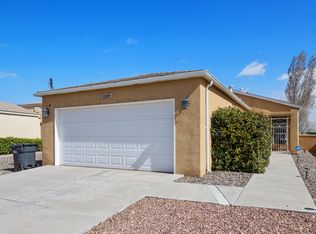 2209 High Desert Cir NE, Rio Rancho, NM 87144