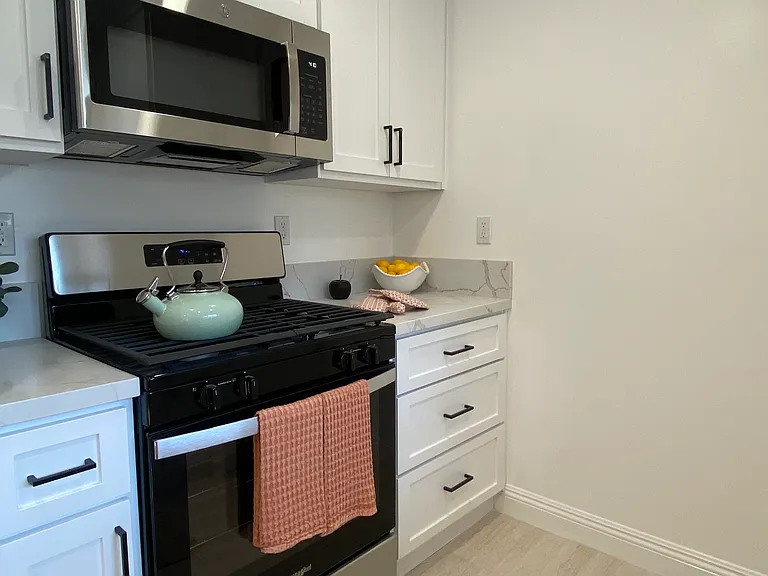 1778 Grevelia St #1778 — Photo 3
