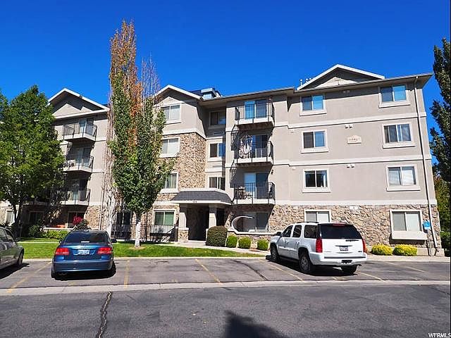 1st image of 1205 E Privet Dr Unit 1-317