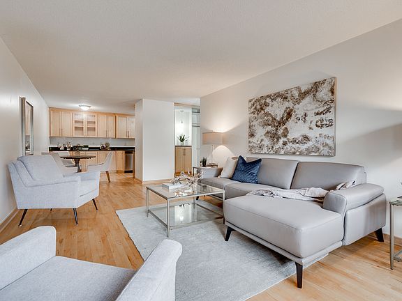4th image of 311 Kenwood Pkwy APT 406