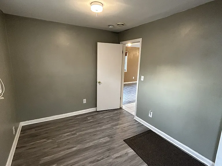 79 W Cornell Ave — Photo 4