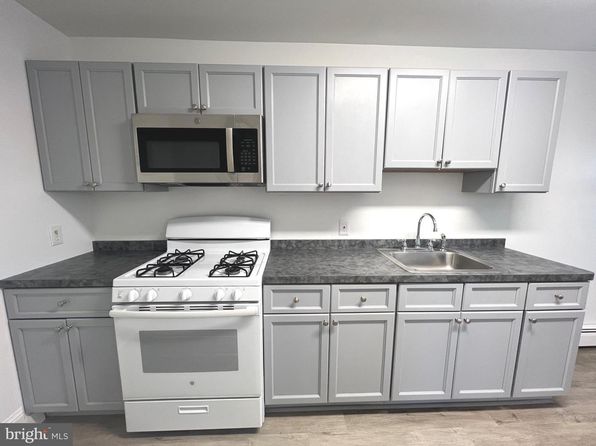 13 S Morton Ave #13