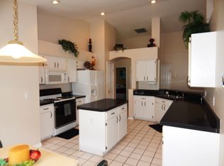 10402 Springrose Dr, Tampa, FL 33626