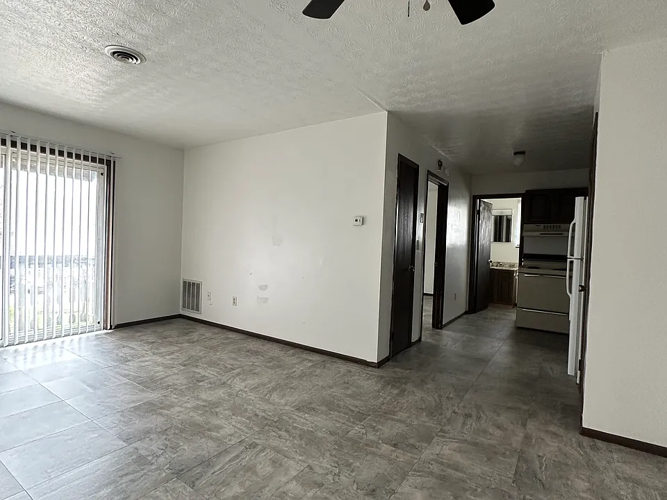 89 Palomino Dr #11