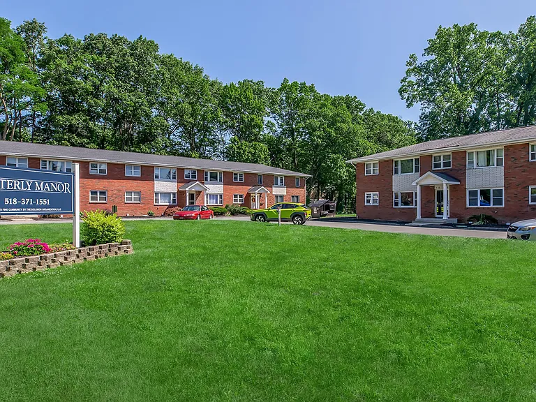 41 & 43 Sitterly Rd — Photo 8