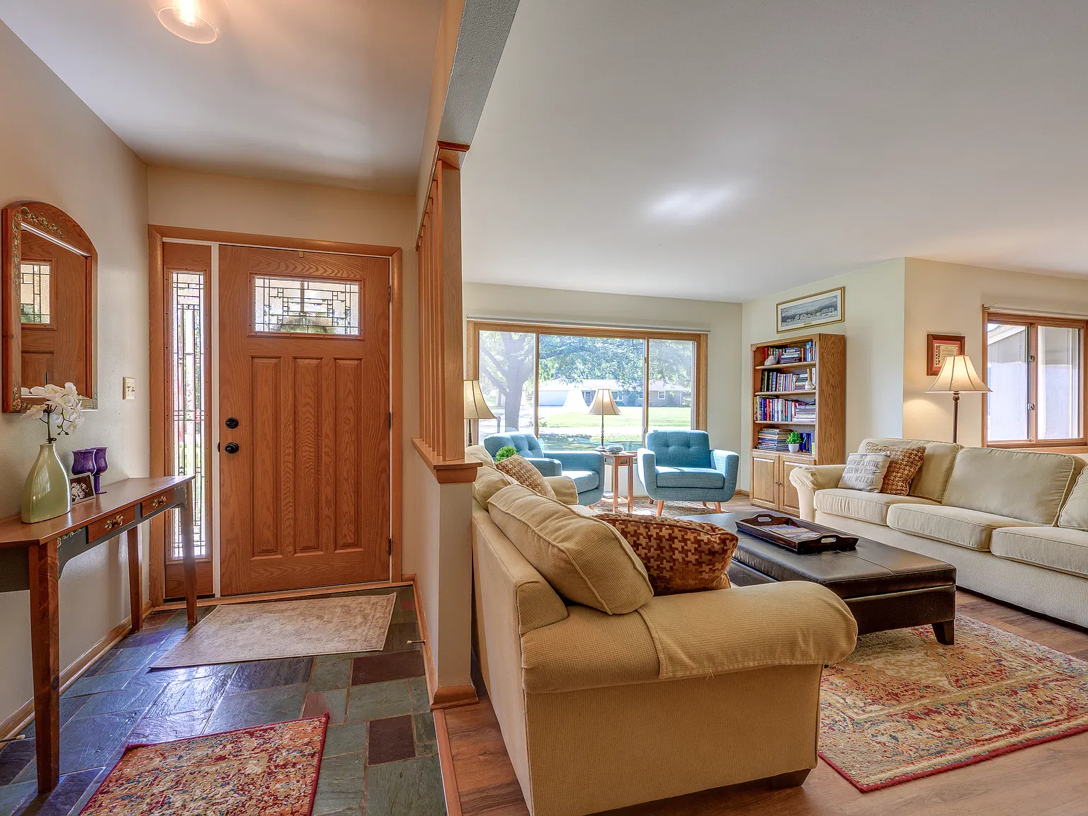 3 bed, 1856 sqft, $3,800 — Photo 3