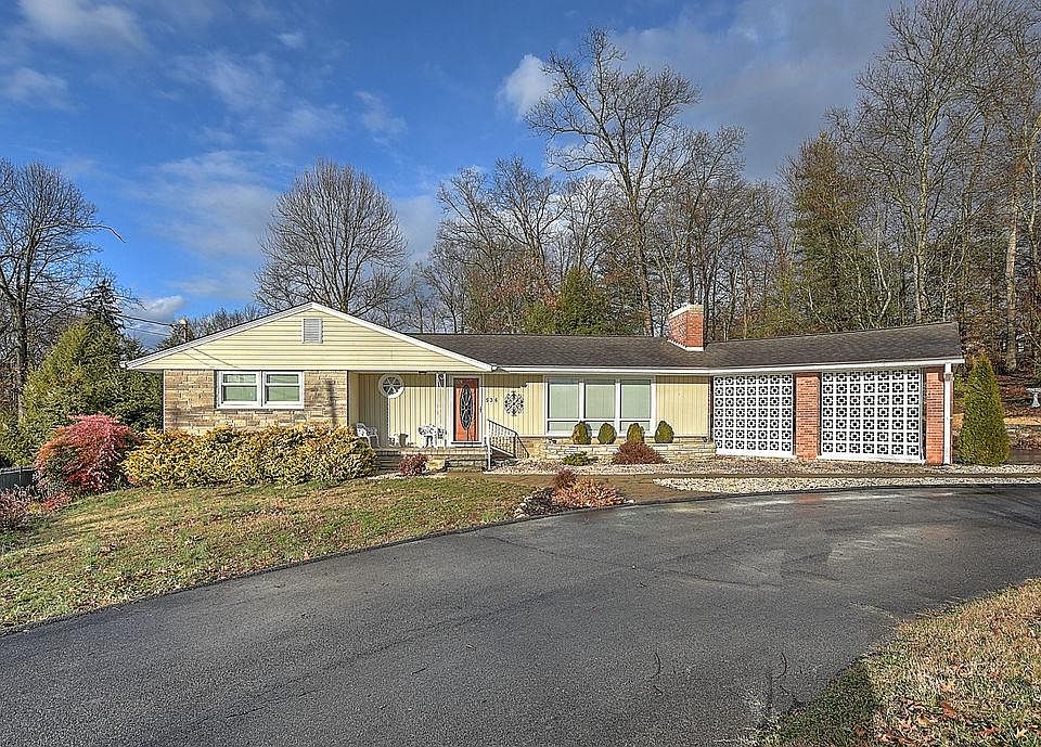 1st image of 536 Dogwood Dr