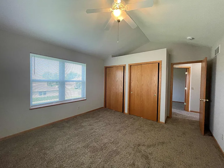 side x side townhouse duplex — Photo 10