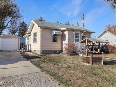 905 6th Ave E, Williston, ND, 58801