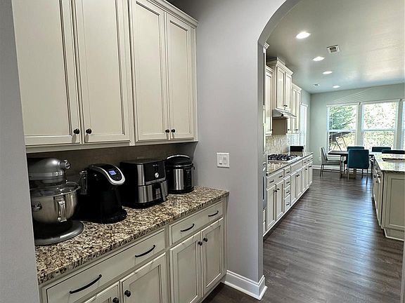 5th image of 1004 Fallondale Rd