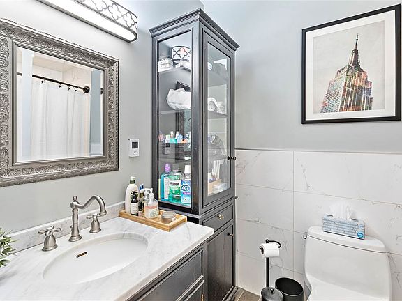 5th image of 933 Garden St #2