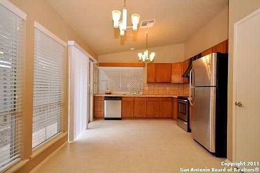 3rd image of 7417 Oak Marsh St