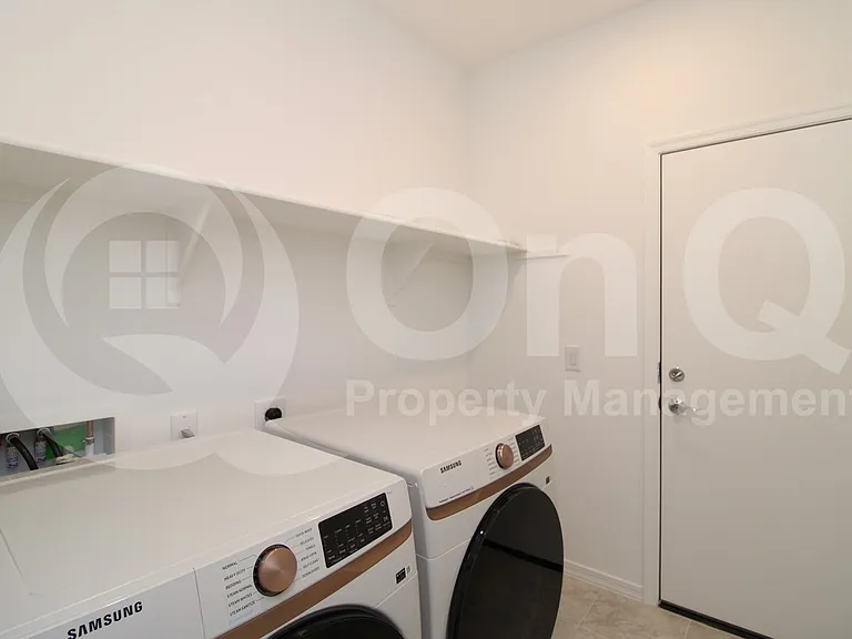 32470 N 122nd Ln — Photo 28