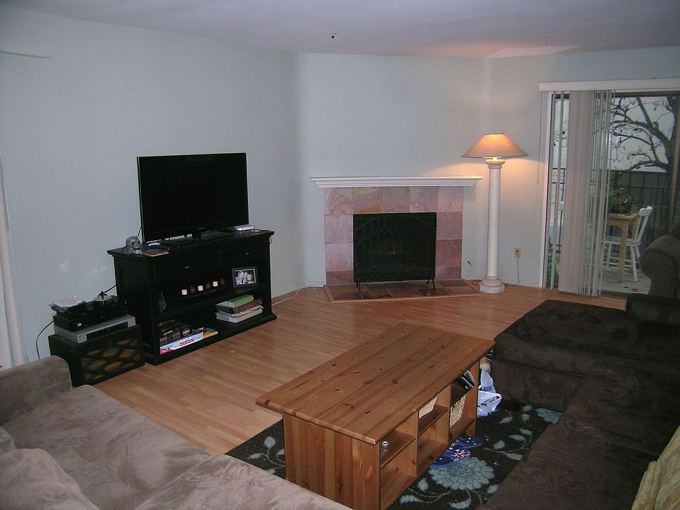 1st image of 1018 6th St Unit A