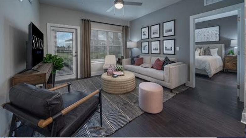 1st image of 350 Hidden Palm Cir #104