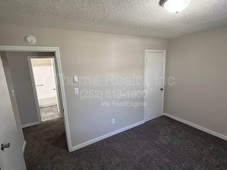 605 E Wilson St — Photo 12