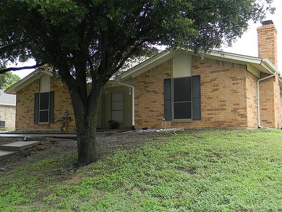 2nd image of 7024 Crosstimbers Ln