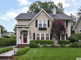 151 Brixton Rd, Garden City, NY 11530