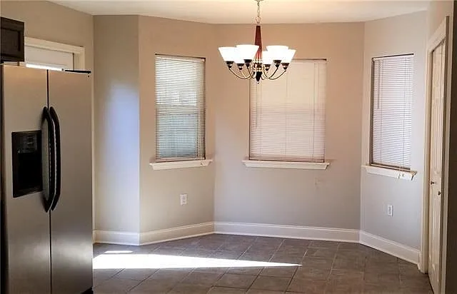 3 bed, 2.0 bath, 1166 sqft, $1,800 — Photo 4