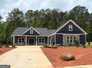 134 Woodford Dr, Roopville, GA 30170