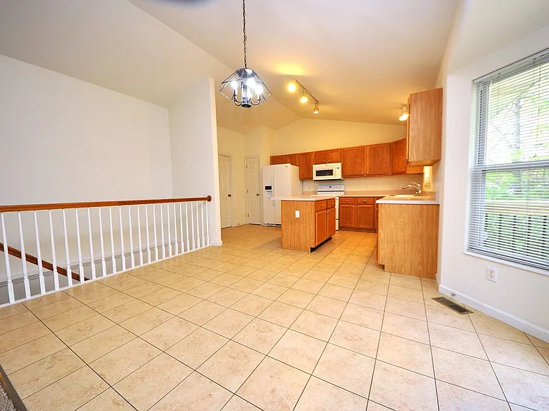 131 Choctaw Dr — Photo 9