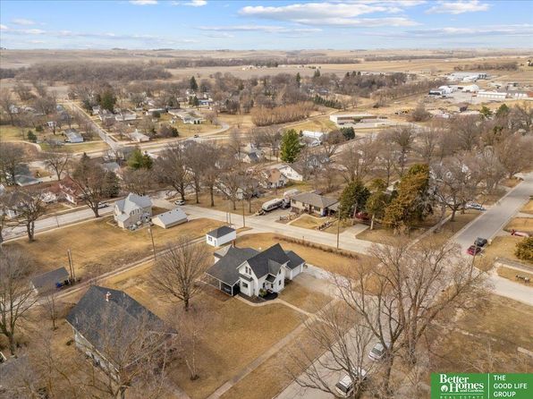 512 N Chestnut St, Avoca, IA 51521